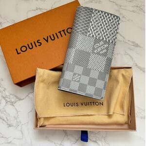Louis Vuitton Portefeuille Brazza Graphite Damier Long Wallet